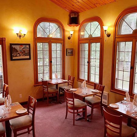 Auberge Alpine Inn Sainte-Adèle Eksteriør bilde