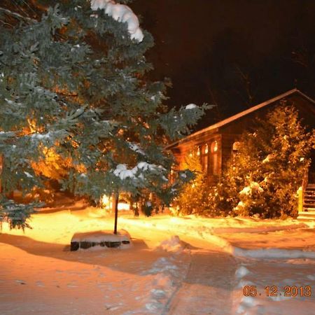 Auberge Alpine Inn Sainte-Adèle Eksteriør bilde