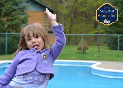 Auberge Alpine Inn Sainte-Adèle Eksteriør bilde