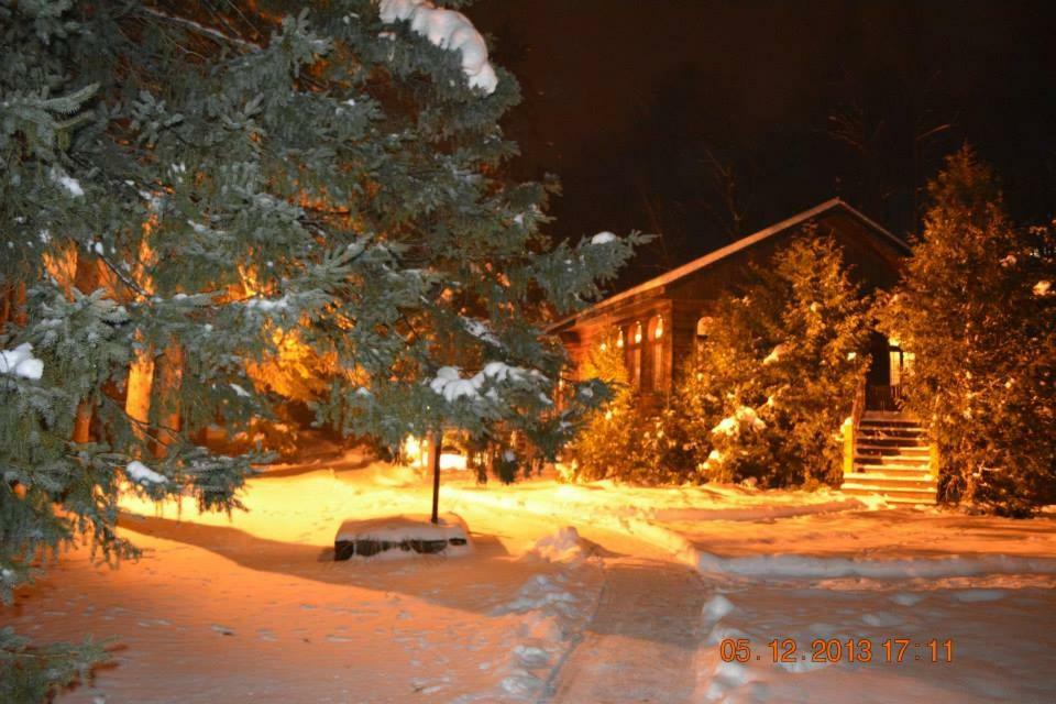 Auberge Alpine Inn Sainte-Adèle Eksteriør bilde